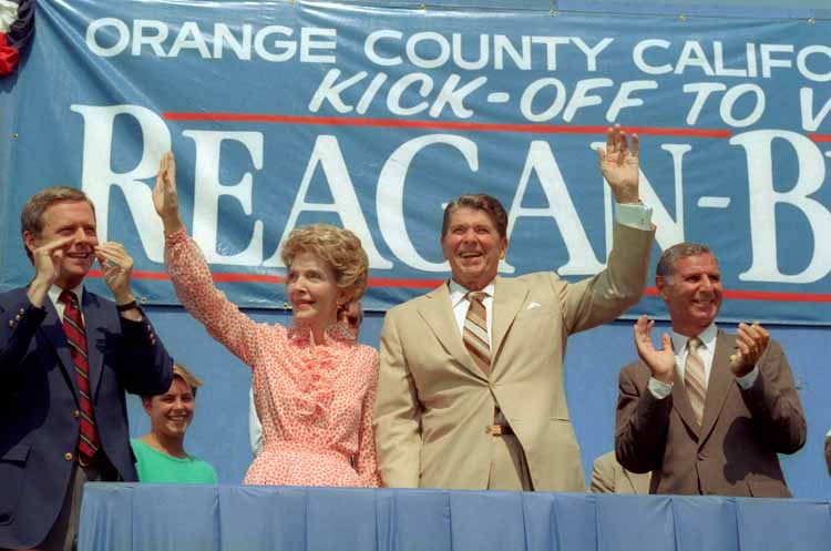 Reagan_rally_at_Mile_Square_Regional_Park_C24007-17A